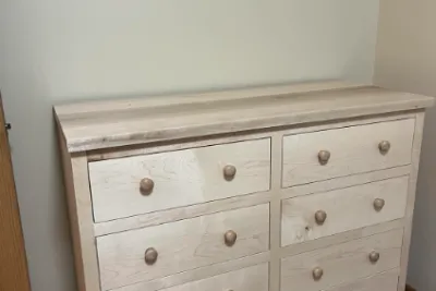 Dresser6