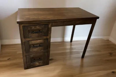 Desk8